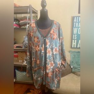 LOGO by Lori Goldstein Cardigan & Tank Set 🍂🌻🤎🍂🌻🤎🌻🍂